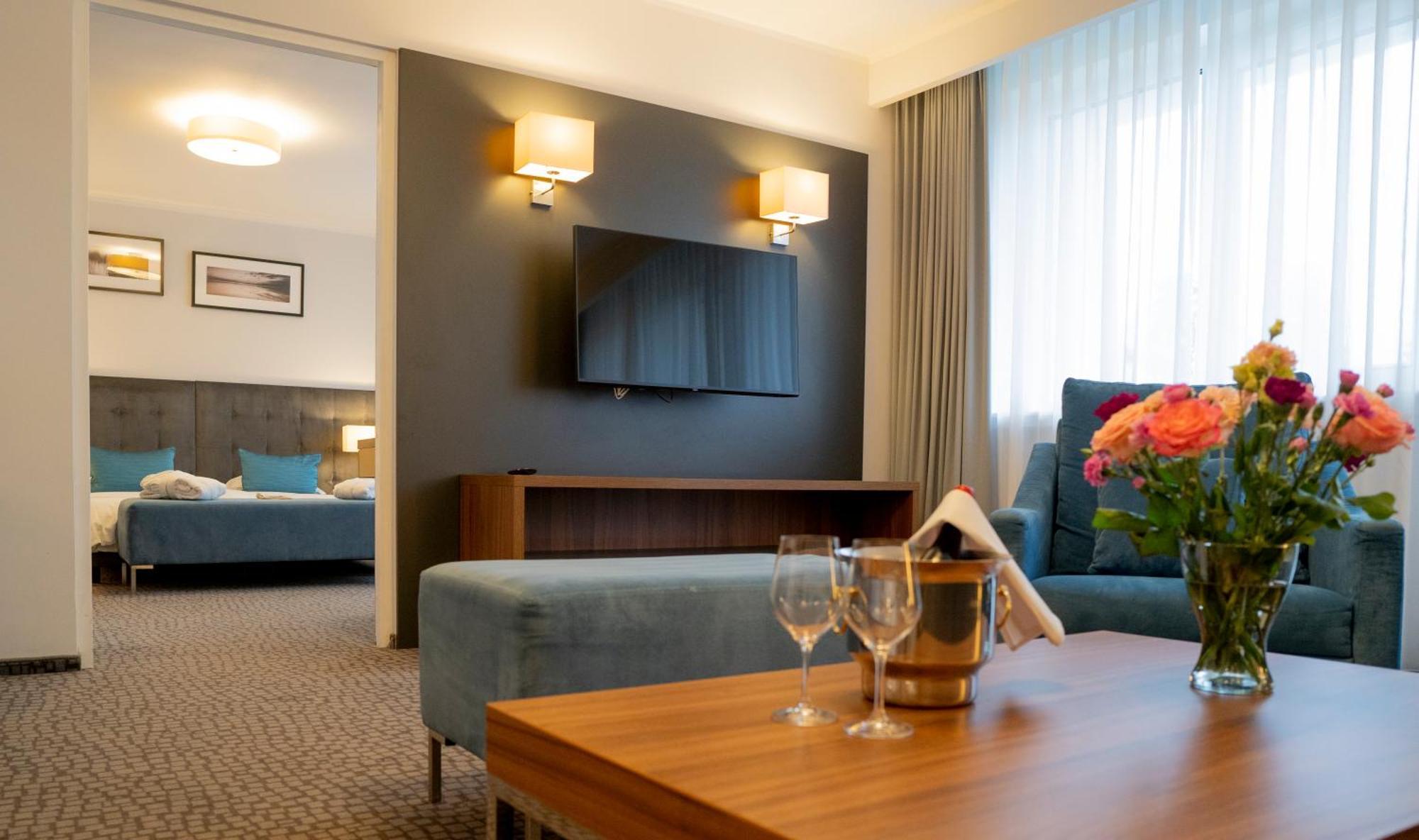 Hotel Wolin 미엥지즈드로예 외부 사진